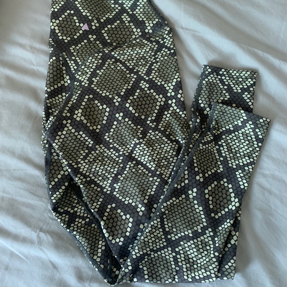 Balance Athletic Viper Legging NWOT
